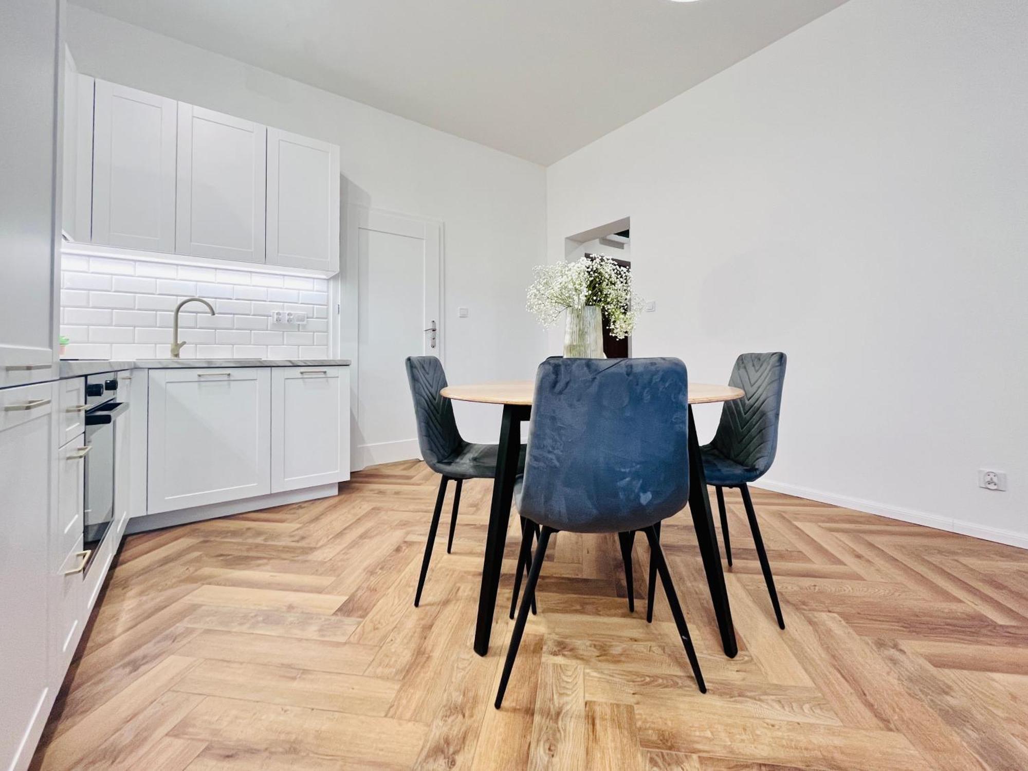 Apartamenty Kamienica Centrum - 1 Maja Lubiń Exterior foto
